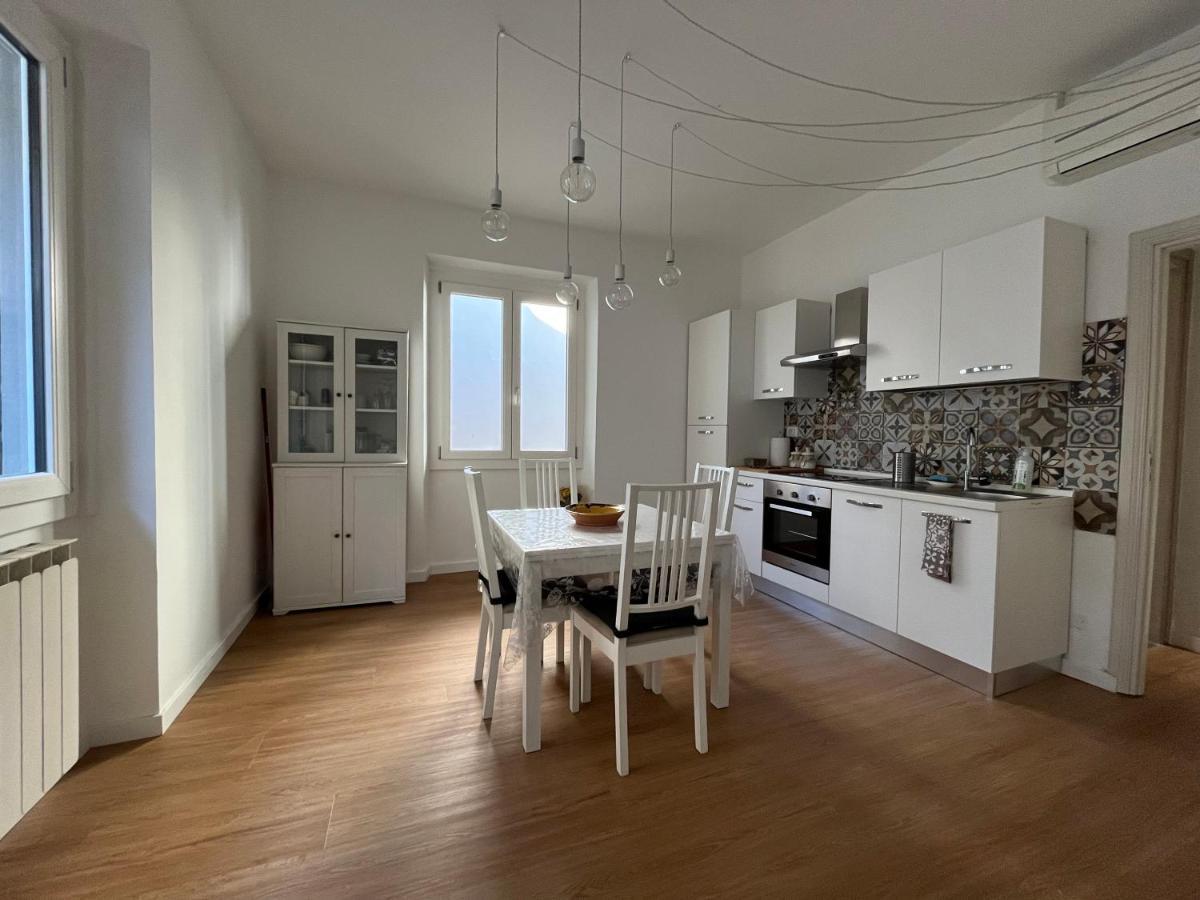 Suite Il Papavero Florens Exteriör bild
